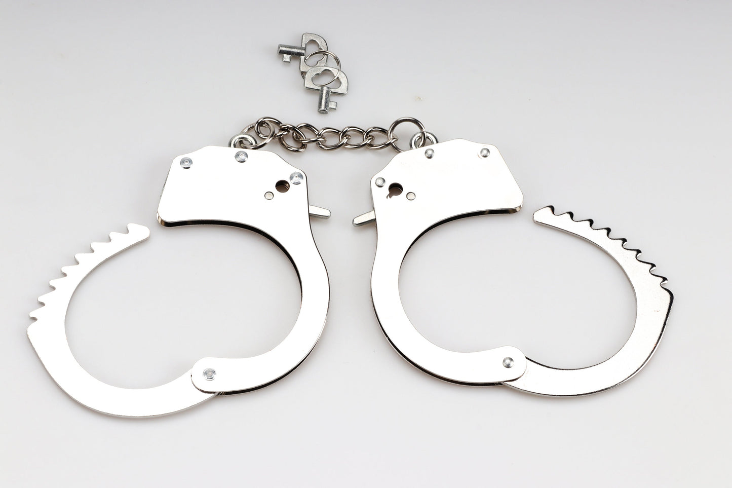 SinsFactory - Metal Handcuffs