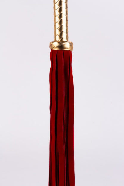 Frusta con manico in pelle metallizzata e code in pelle scamosciata, rossa, 18"